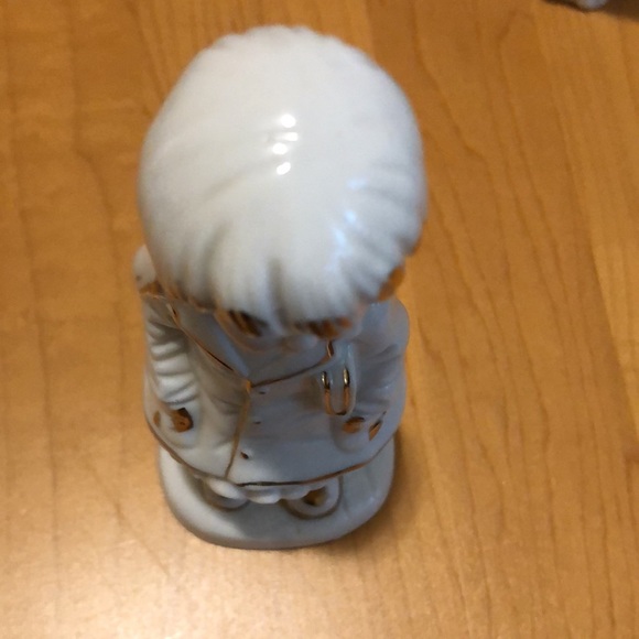 Ceramic Figurine Winter Wonder Girl 5" - Picture 5 of 8